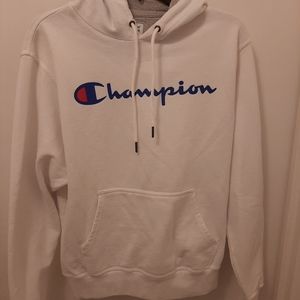 CHAMPION AUTHENTIC AUTHENTICWEAR. SZ: S. FRONT PACK. COLOR: WHITE.